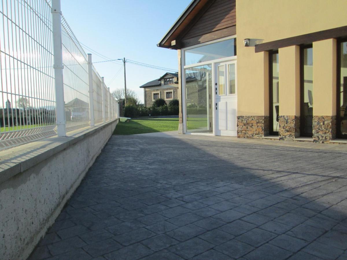 Apartamentos Fonte Villar Navia Buitenkant foto